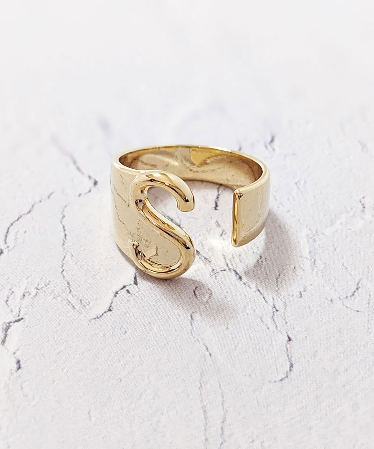 【earyear】Initial Volume Ring　Silver&Gold A～Z