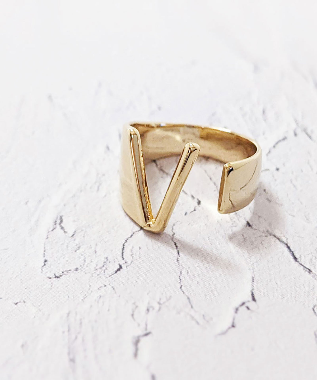 【earyear】Initial Volume Ring　Silver&Gold A～Z