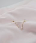 【earyear】Tiny Fresh Pearl Drop Pierce(両耳用)