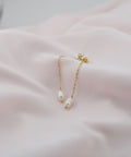 【earyear】Sway Fresh Pearl Chain Pierce(両耳用)