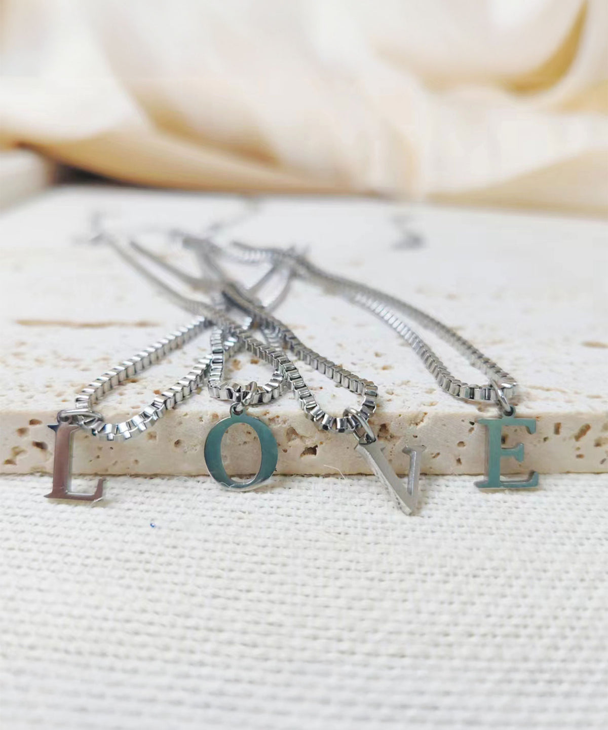 Block Letter Initial Charm Necklace A～Z