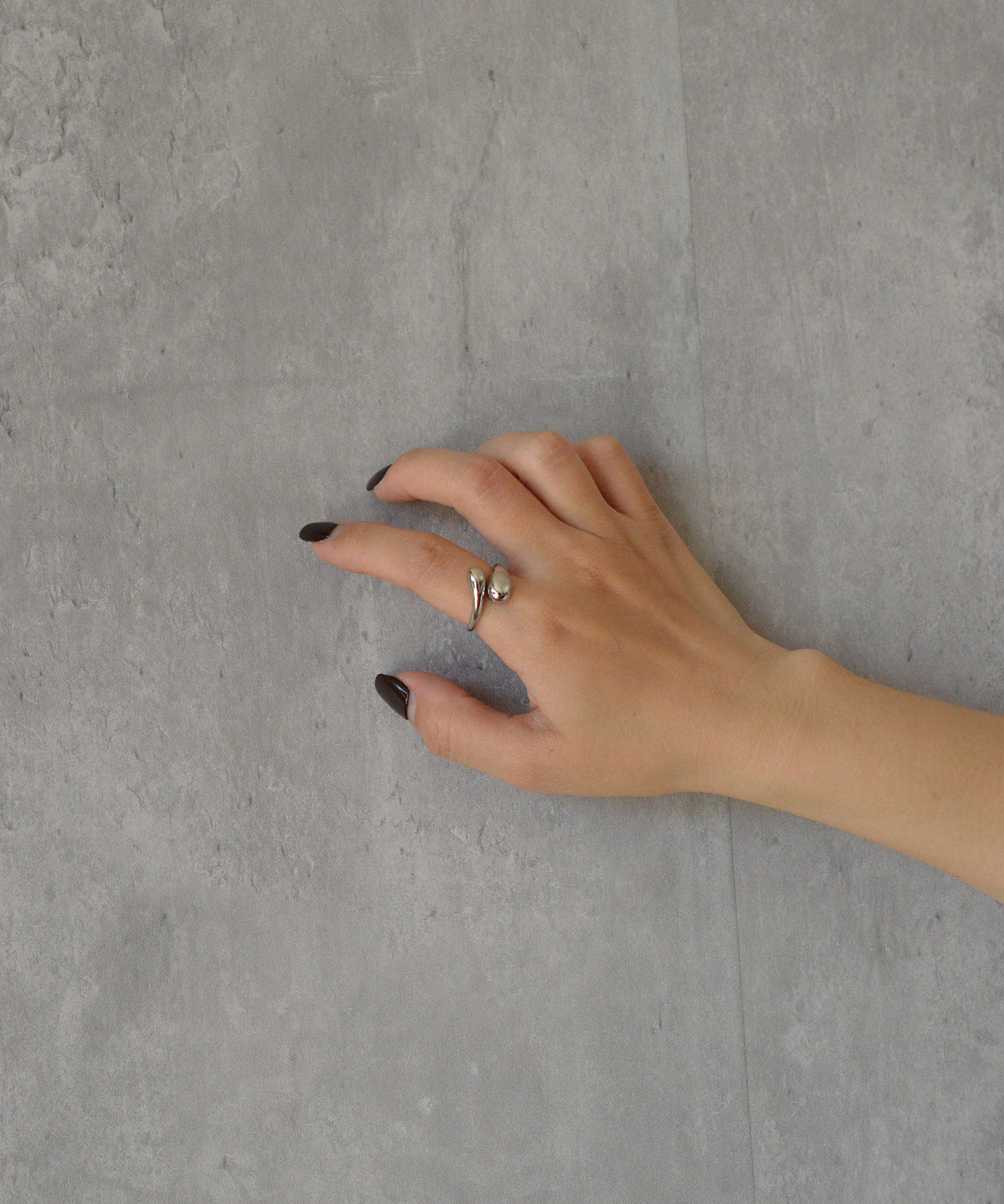 【earyear】Tear Open design peti Volume Ring