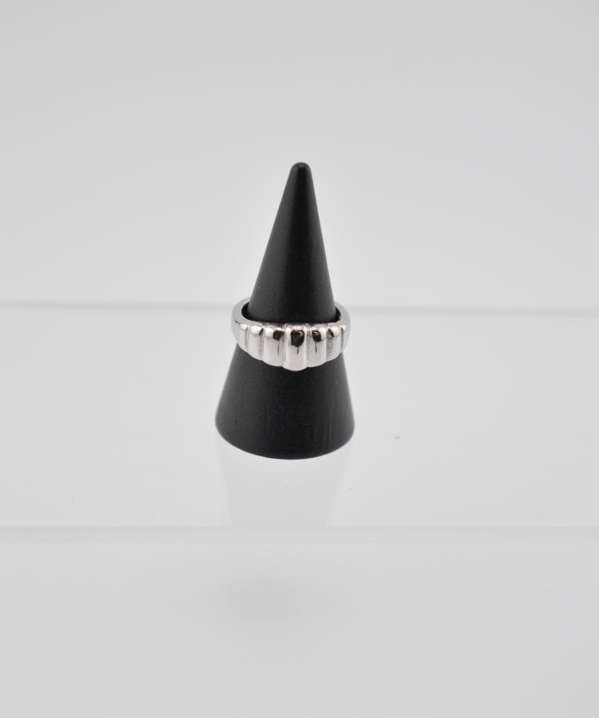 【earyear】Ribbed Dome design peti Volume Ring