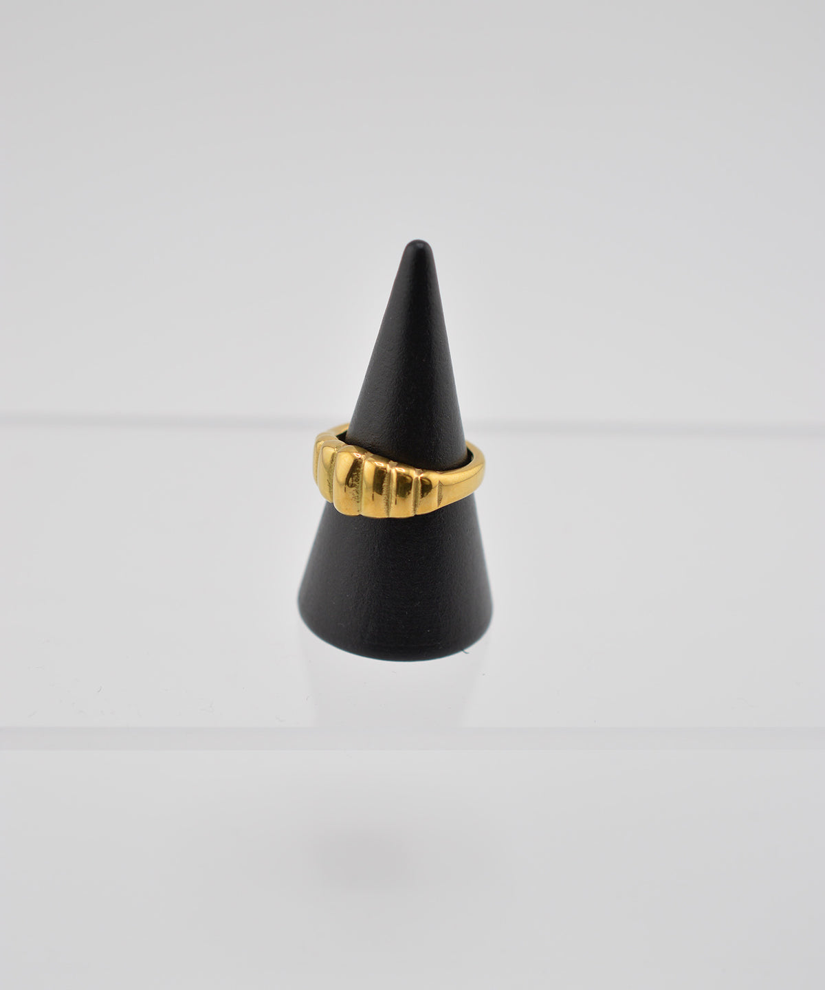 【earyear】Ribbed Dome design peti Volume Ring