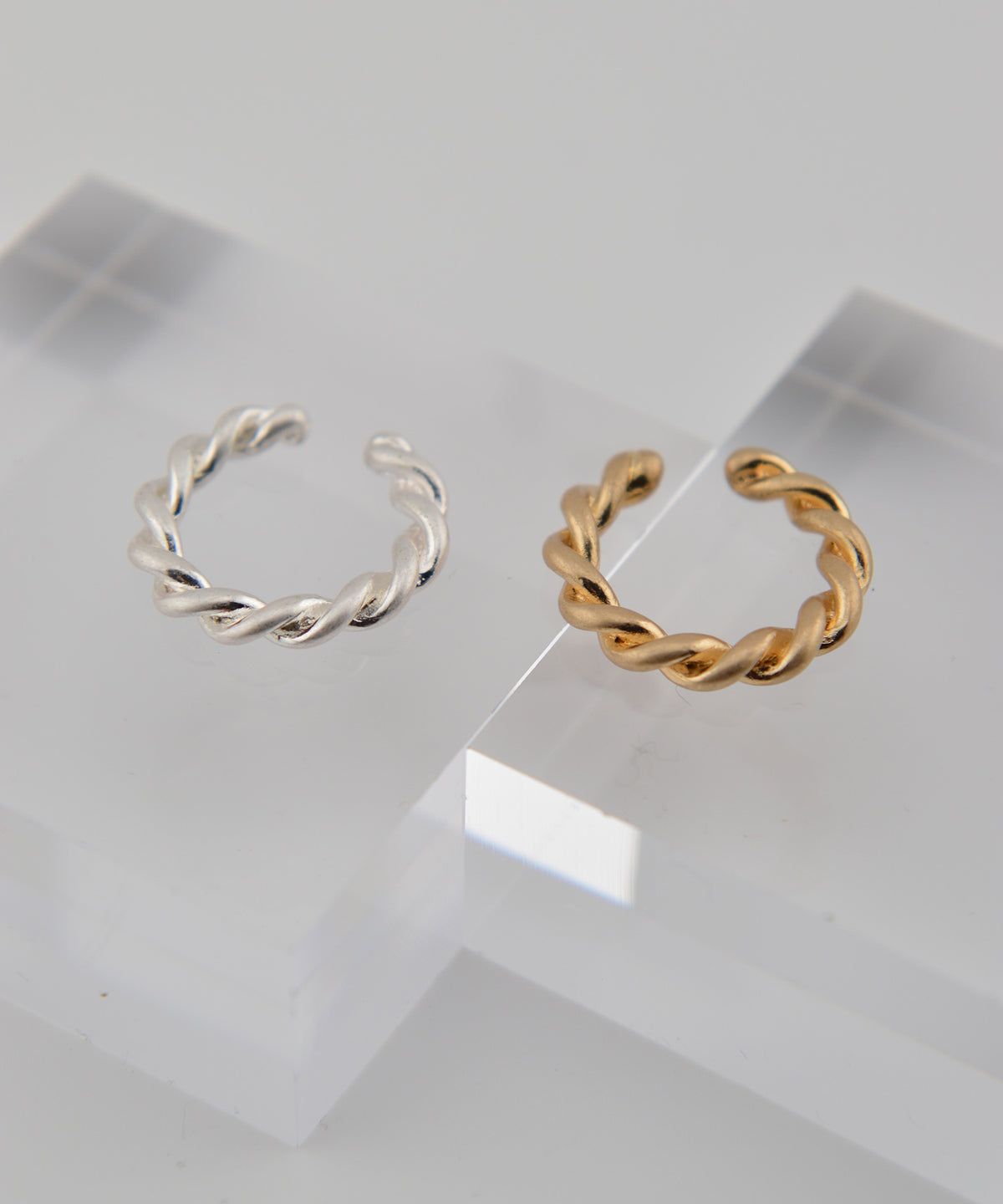 【earyear】Rope design  Metal Hoop Ear Cuff<片耳用>