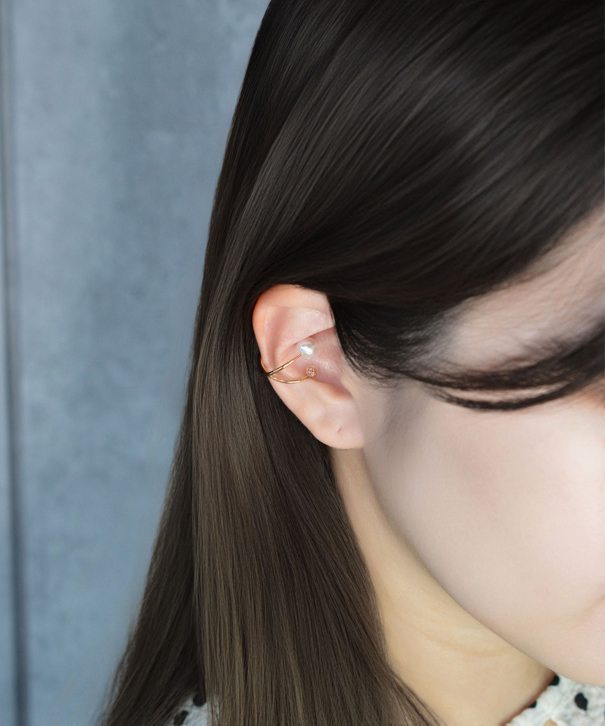 【earyear】Double Curve Pearl & Metal Spiral Ear Cuff〈片耳用〉