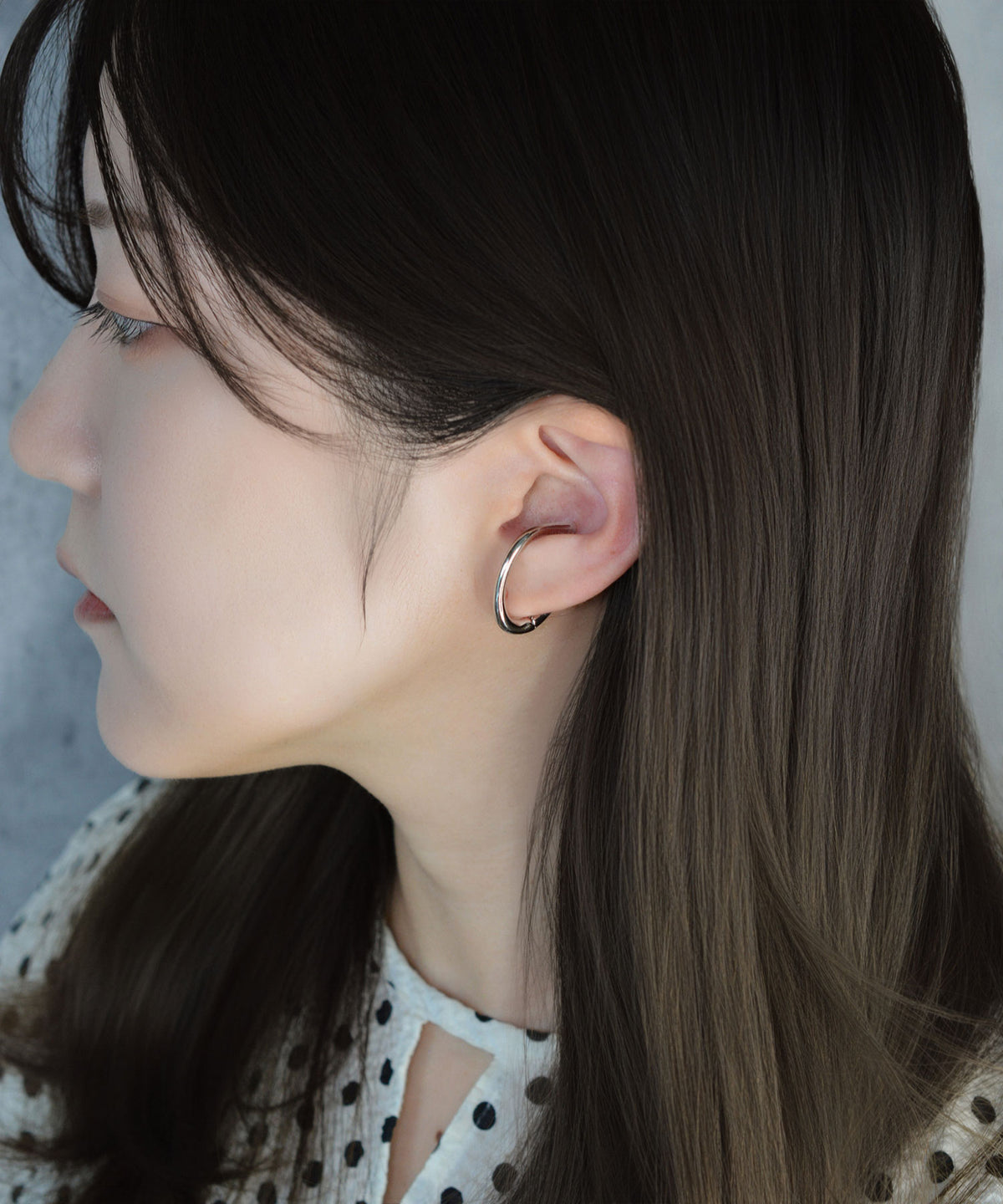 【earyear】Oval Line Form Simple Metal Ear Cuff〈片耳用〉
