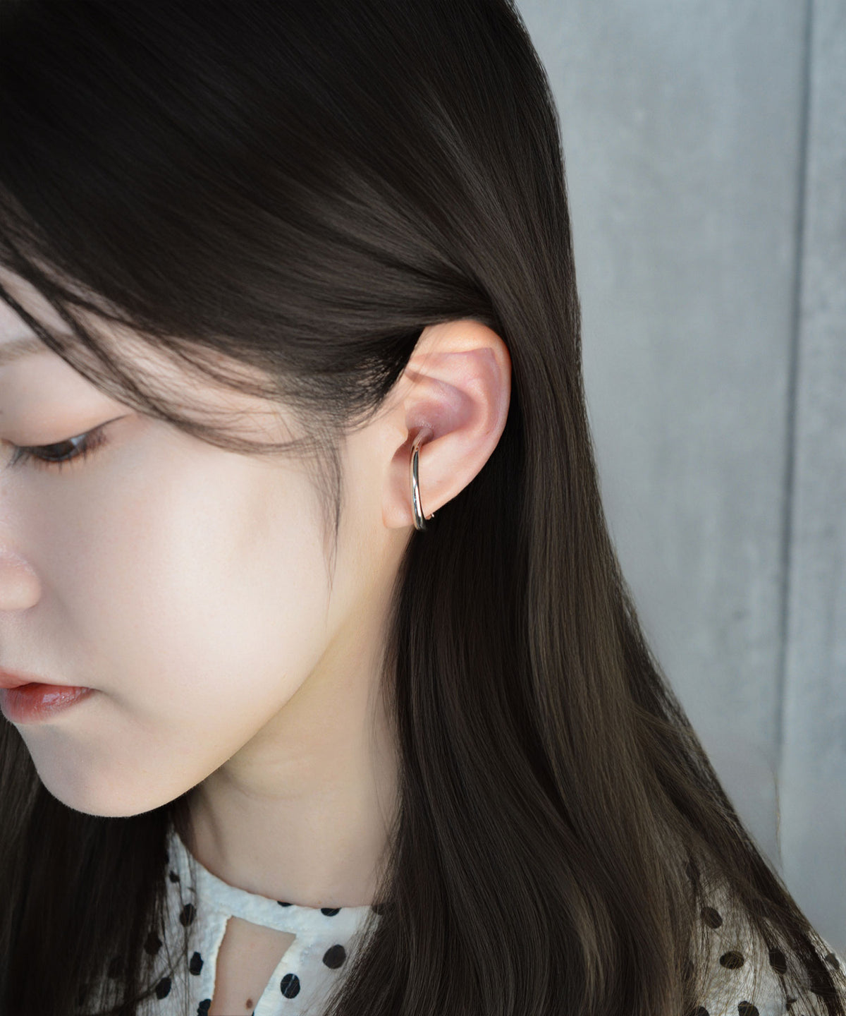 【earyear】Oval Line Form Simple Metal Ear Cuff〈片耳用〉