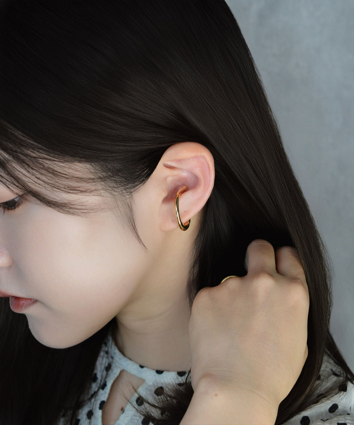 【earyear】Oval Line Form Simple Metal Ear Cuff〈片耳用〉