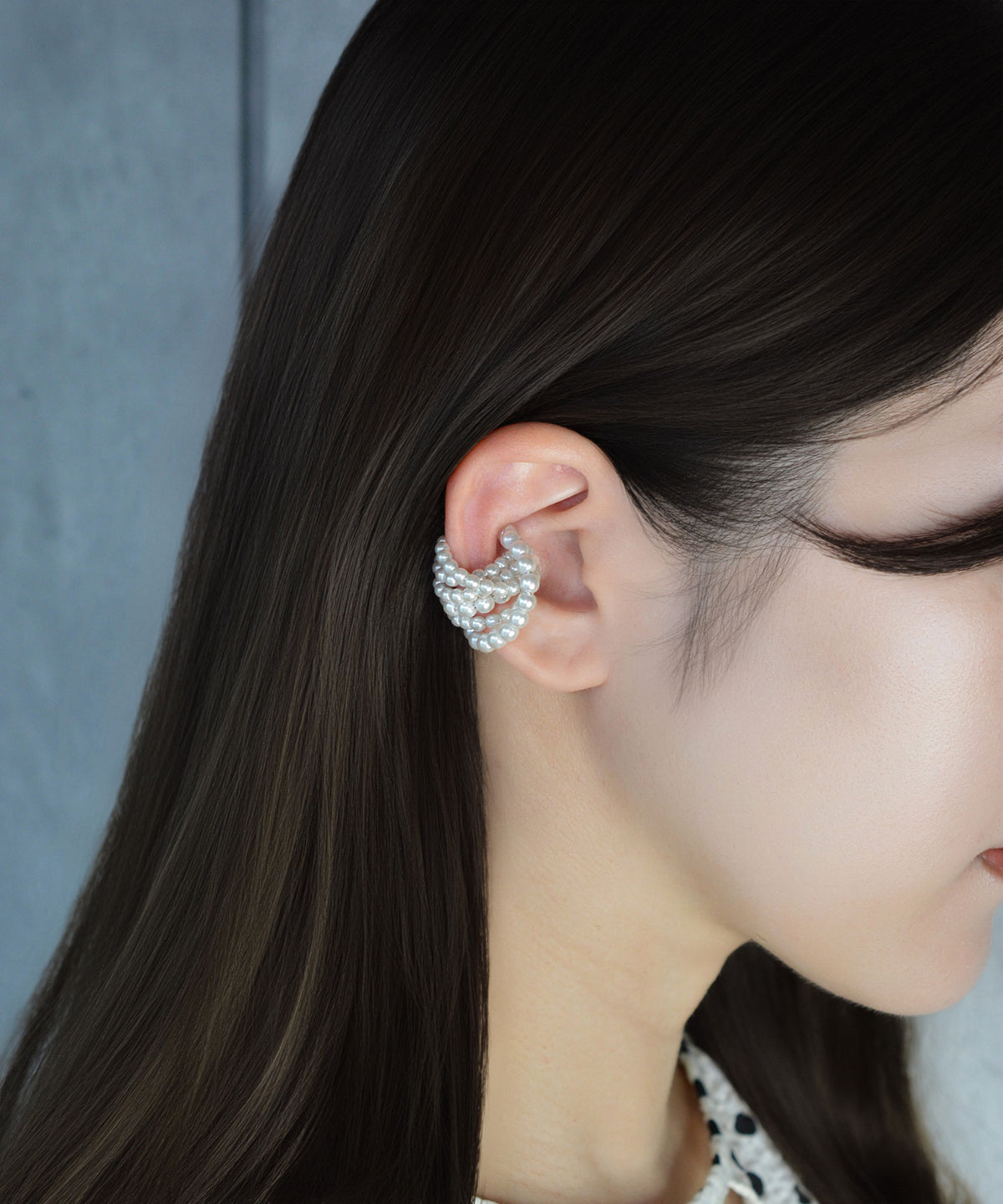 【earyear】Twist Pearl Spiral Hug Ear Cuff〈片耳用〉