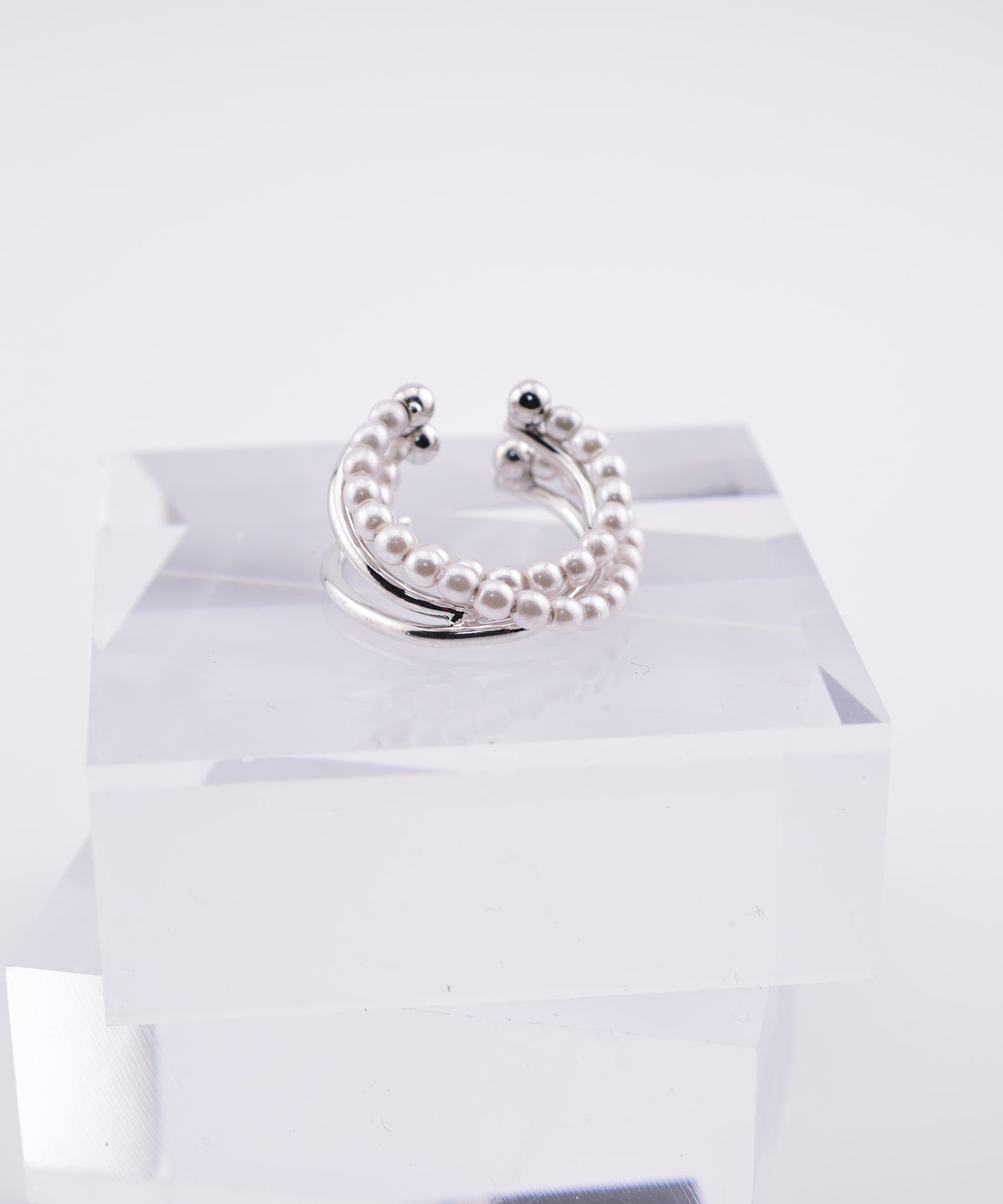 【earyear】3 Layer Pearl Line Metal Ear Cuff〈片耳用〉