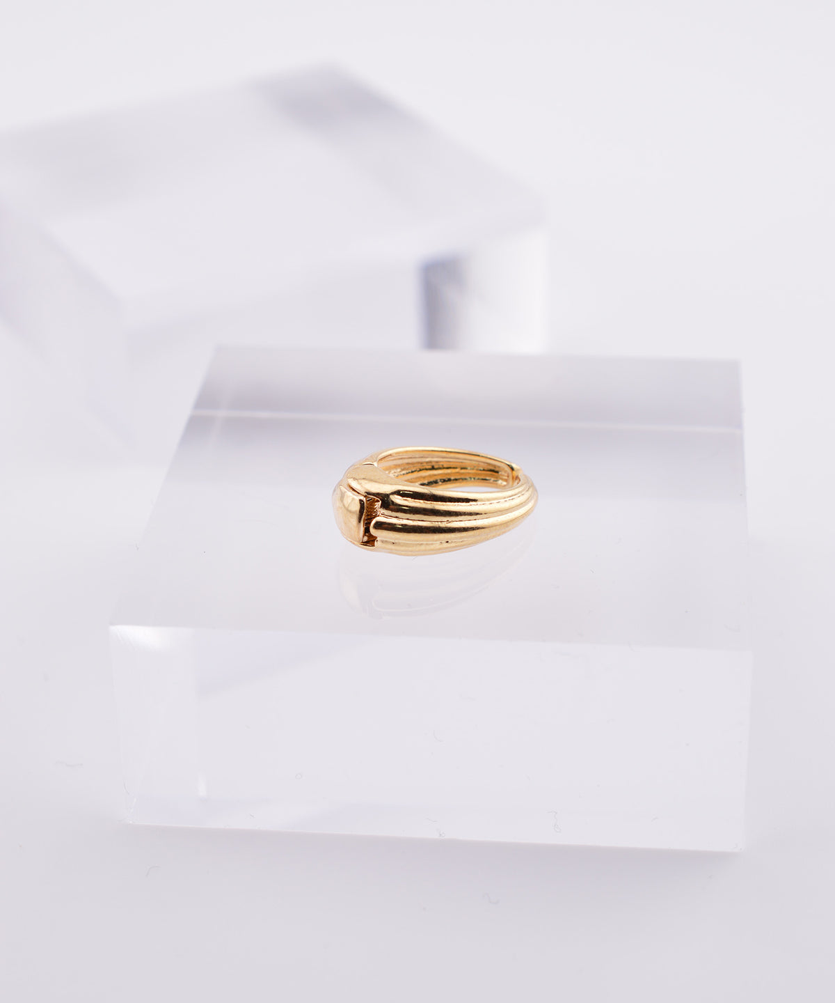 【earyear】Groove Texture Chunky Metal Ear Cuff〈片耳用〉