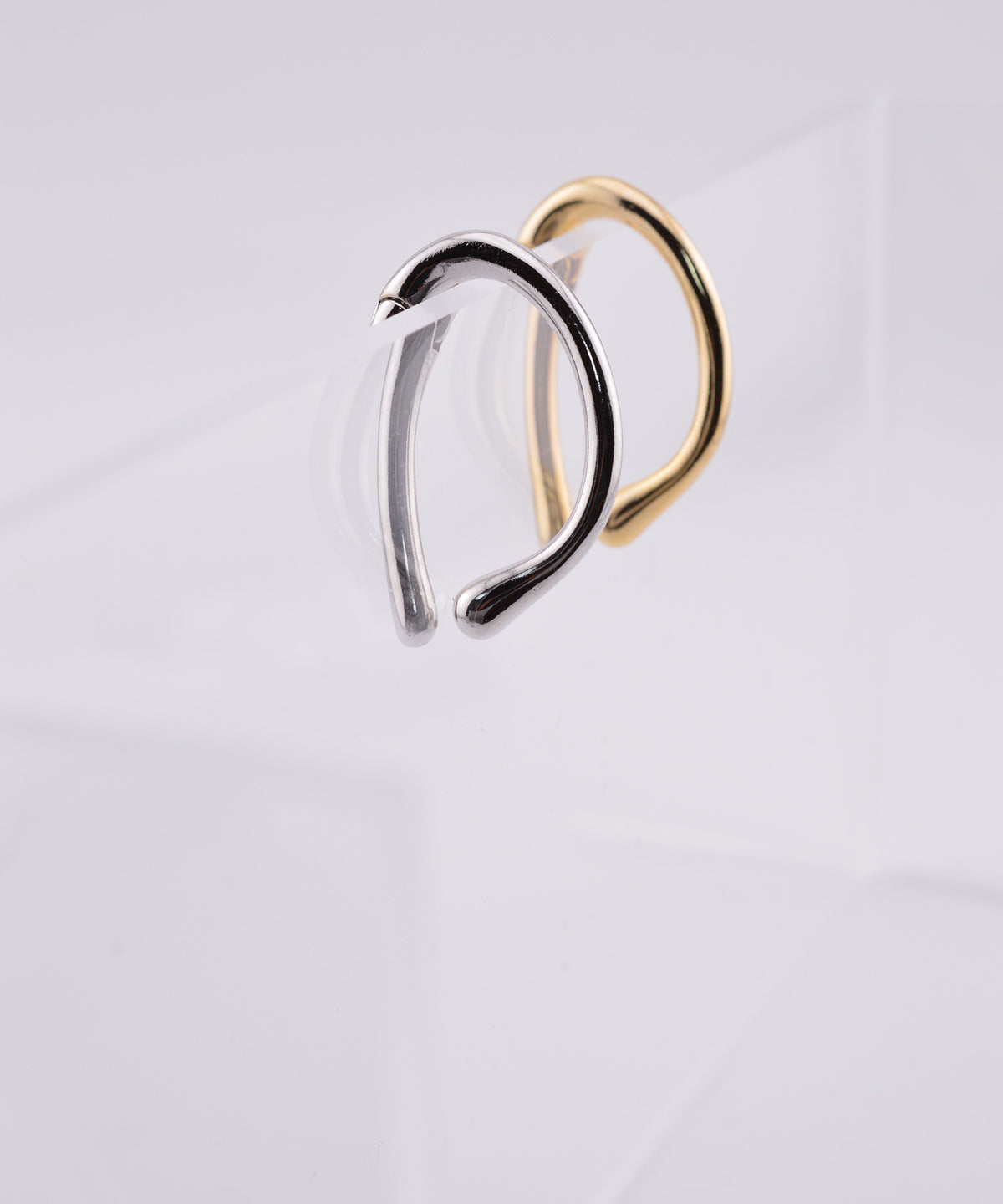 【earyear】Oval Line Form Simple Metal Ear Cuff〈片耳用〉