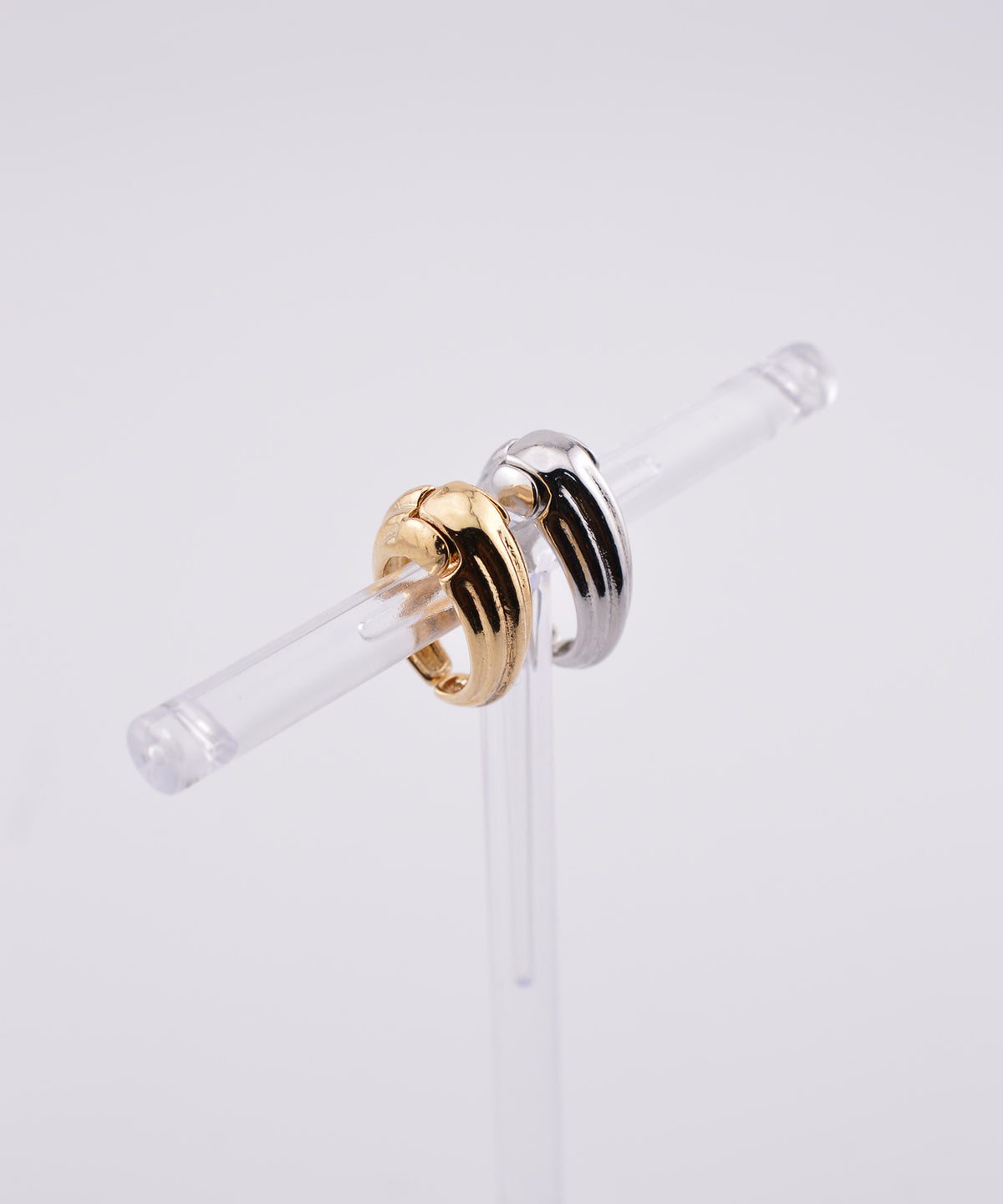 【earyear】Groove Texture Chunky Metal Ear Cuff〈片耳用〉