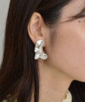 【earyear】Ancient Nuance Distributed Shape design Earrings v3