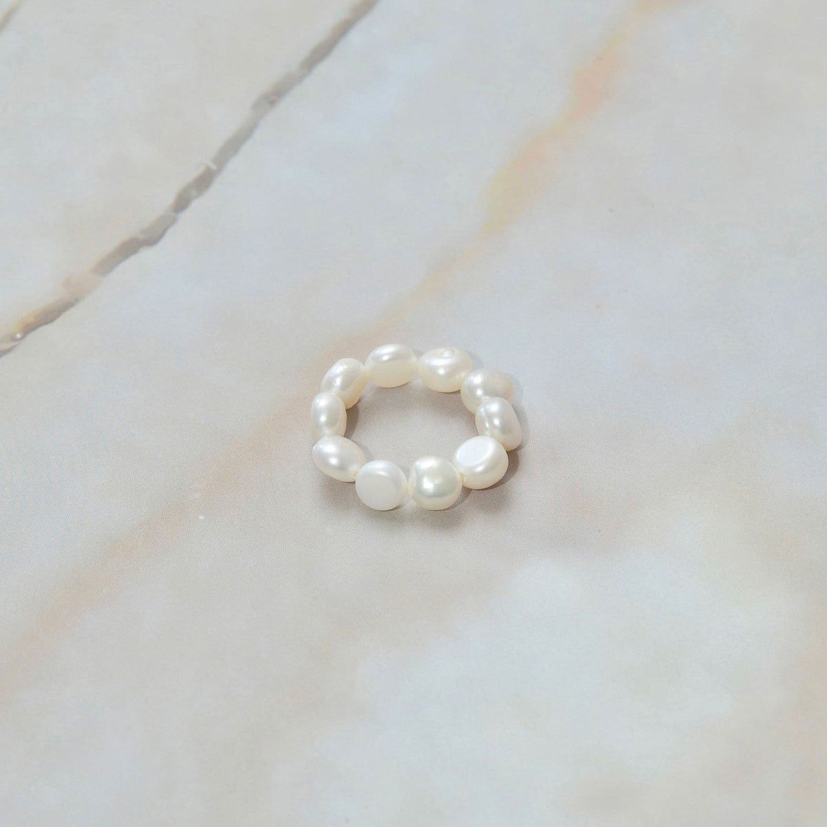シンプルパールフリーサイズリング　Nuance pearl ring