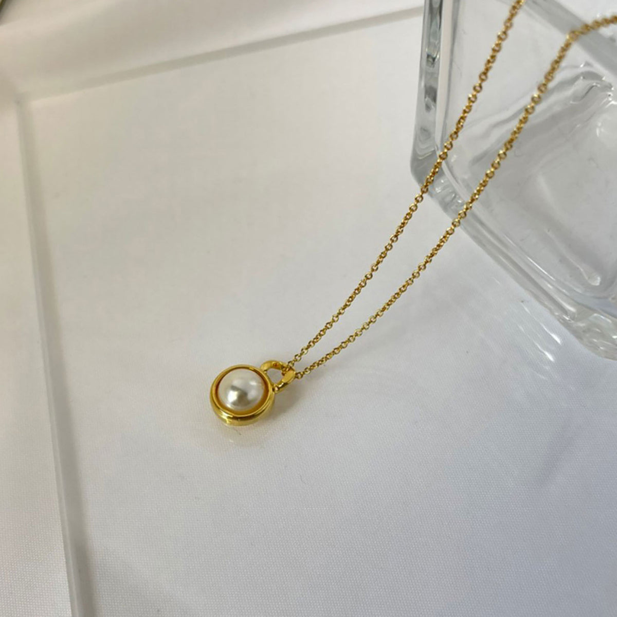 Grid Half Moon Pearl & Chain Necklace